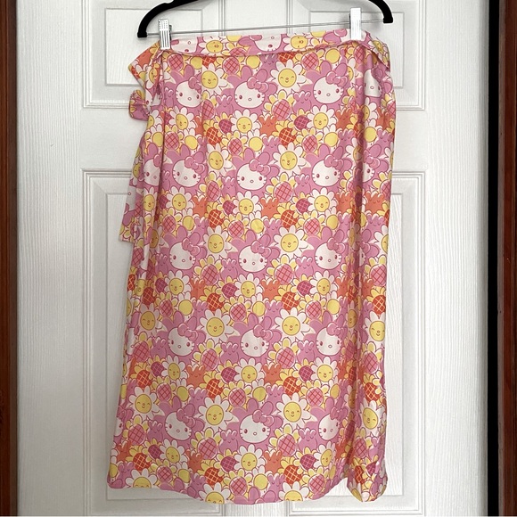 Hello Kitty wrap skirt - Picture 8 of 8